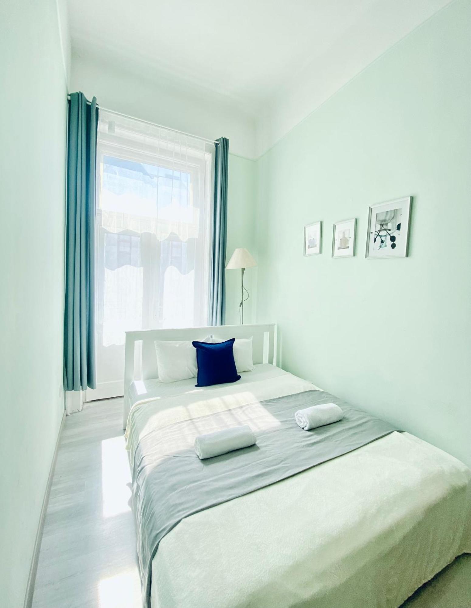 Baross Apartment With Convenience And Style Budapeste Exterior foto