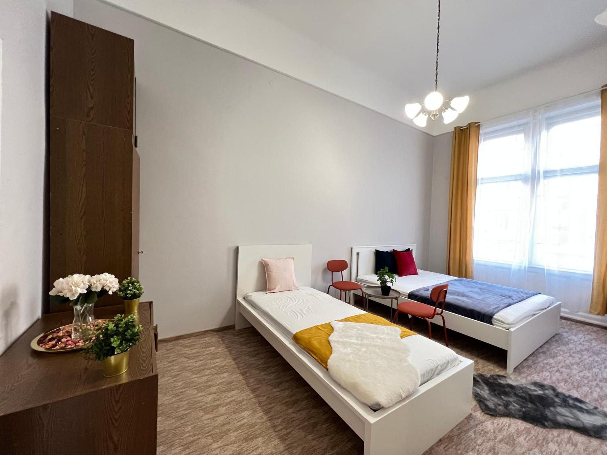 Baross Apartment With Convenience And Style Budapeste Exterior foto