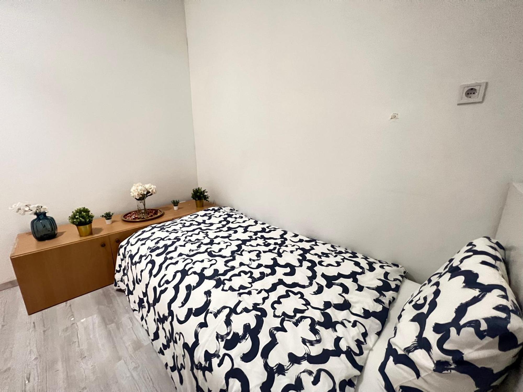 Baross Apartment With Convenience And Style Budapeste Exterior foto