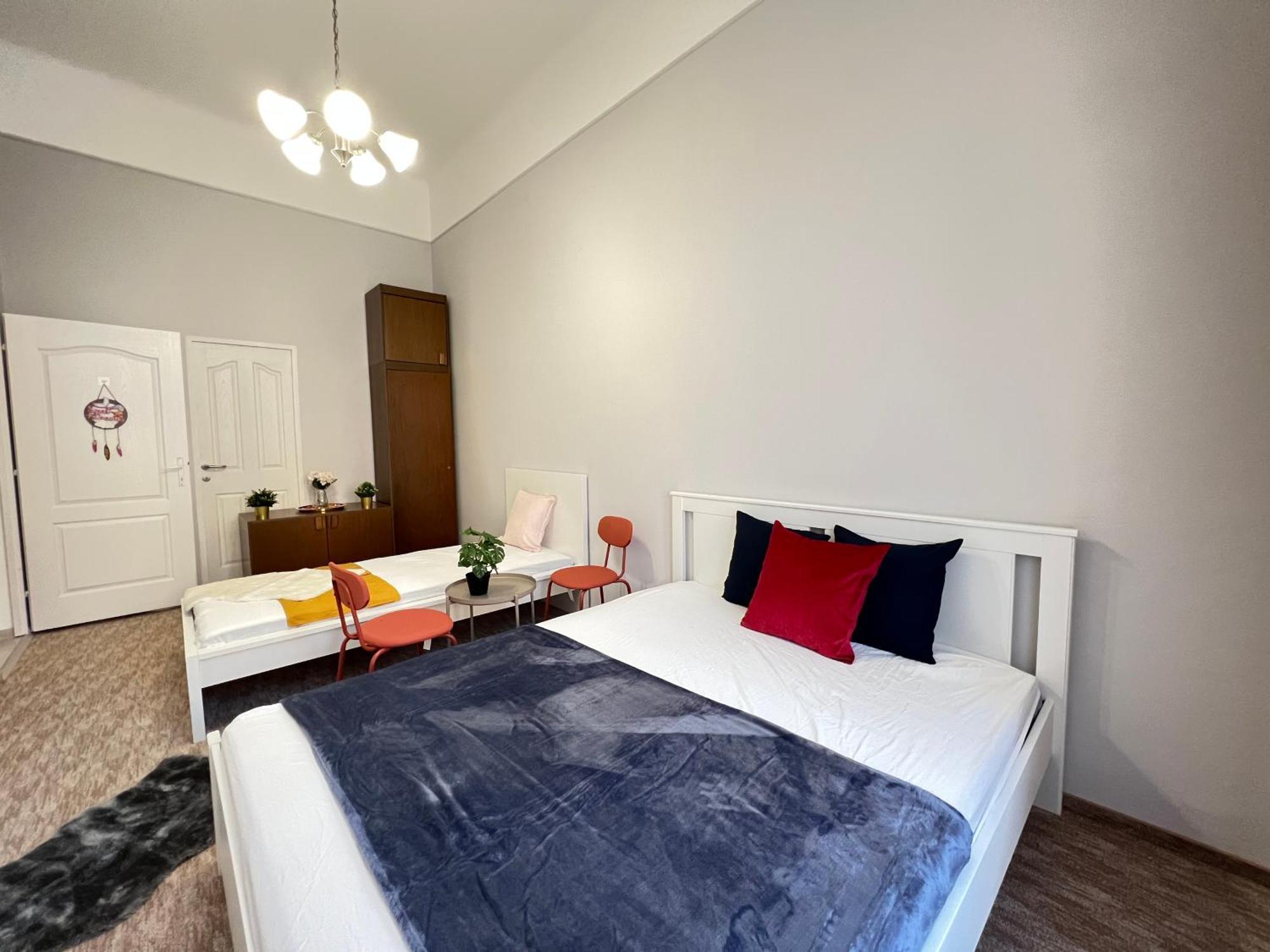 Baross Apartment With Convenience And Style Budapeste Exterior foto